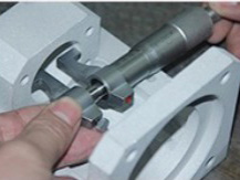 Fiber Laser Cutting Machine with Shuttle Table