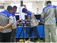 Fiber Laser Cutting Machine with Shuttle Table