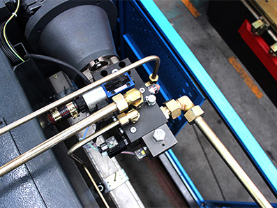 CNC Servo Electro-Hydraulic Press Brake, with DELEM DA66T Controller