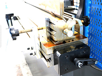 CNC Servo Electro-Hydraulic Press Brake, with DELEM DA66T Controller