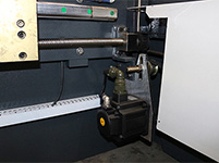 CNC Servo Electro-Hydraulic Press Brake, with DELEM DA52S Controller