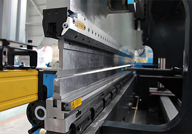 CNC Servo Electro-Hydraulic Press Brake, with DELEM DA52S Controller