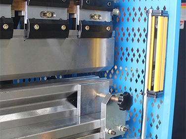 Hydraulic Press Brake with DA41S Controller