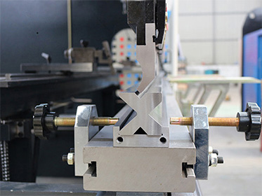 Hydraulic Press Brake with DA41S Controller