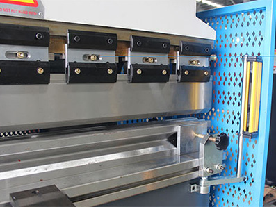 CNC Servo Electro-Hydraulic Press Brake, with DELEM E21 Controller