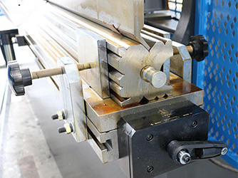 CNC Servo Electro-Hydraulic Press Brake, with DELEM E21 Controller